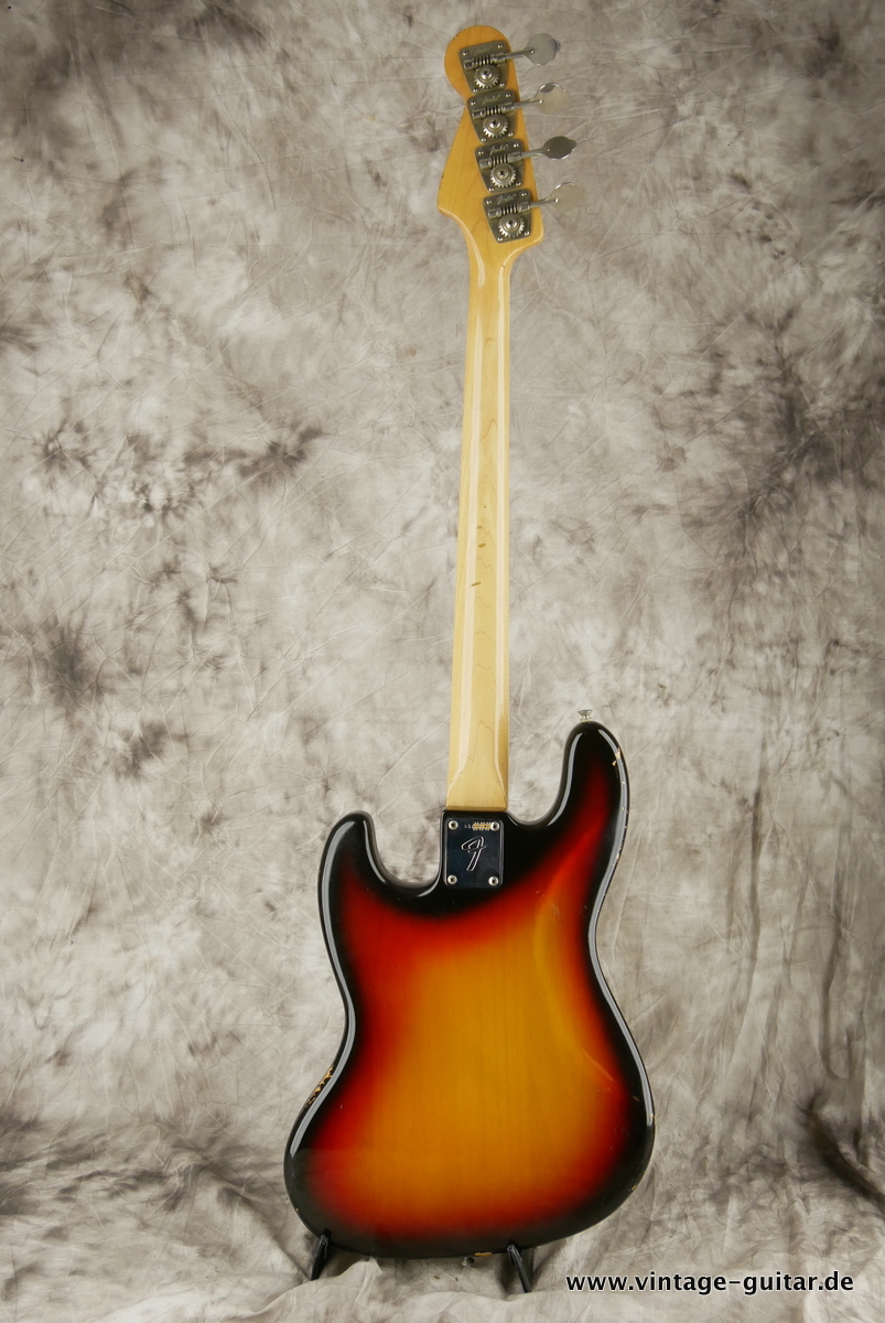 Fender_Jazz_Bass_sunburst_1974-002.JPG