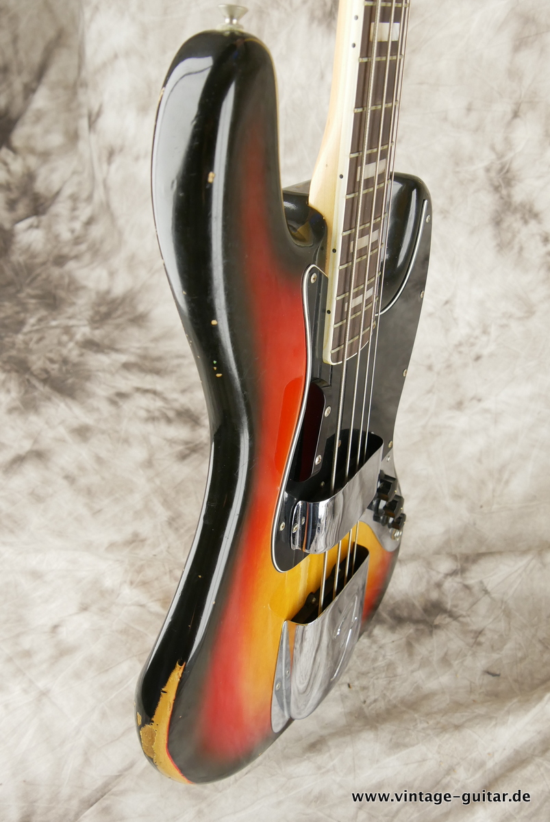 Fender_Jazz_Bass_sunburst_1974-005.JPG