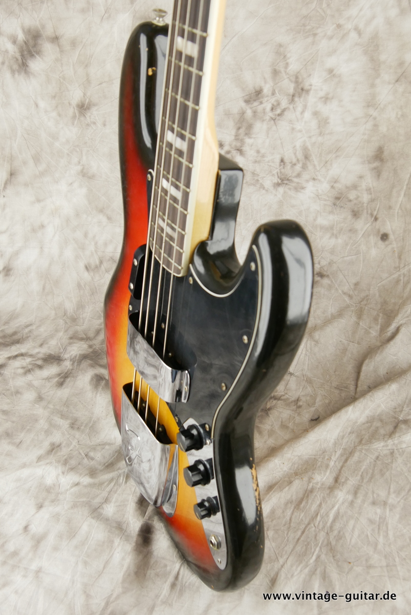 Fender_Jazz_Bass_sunburst_1974-006.JPG