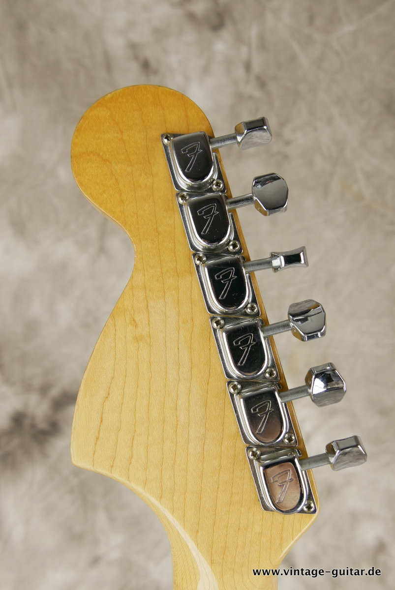 Fender_Stratocaster_blonde_1976-010.JPG