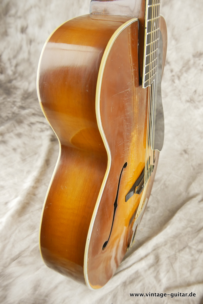 Gretsch_Model_30_sunburst_1951-005.JPG