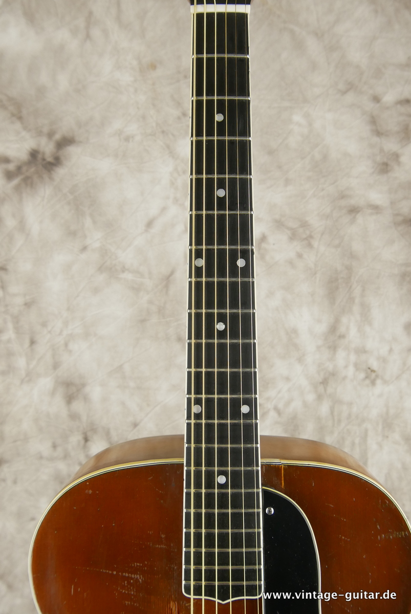 Gretsch_Model_30_sunburst_1951-011.JPG