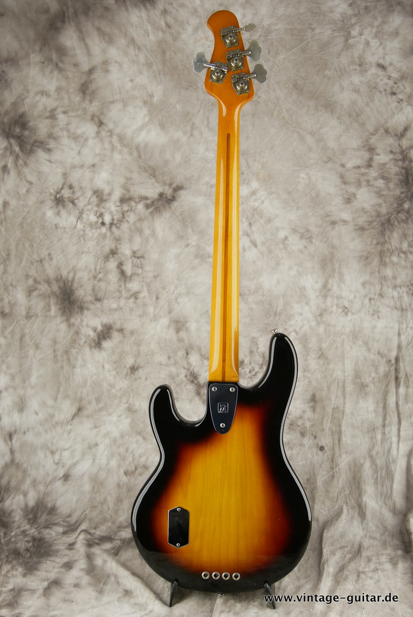 MusicMan_Sting_Ray_Bass_sunburst_1980-002.JPG