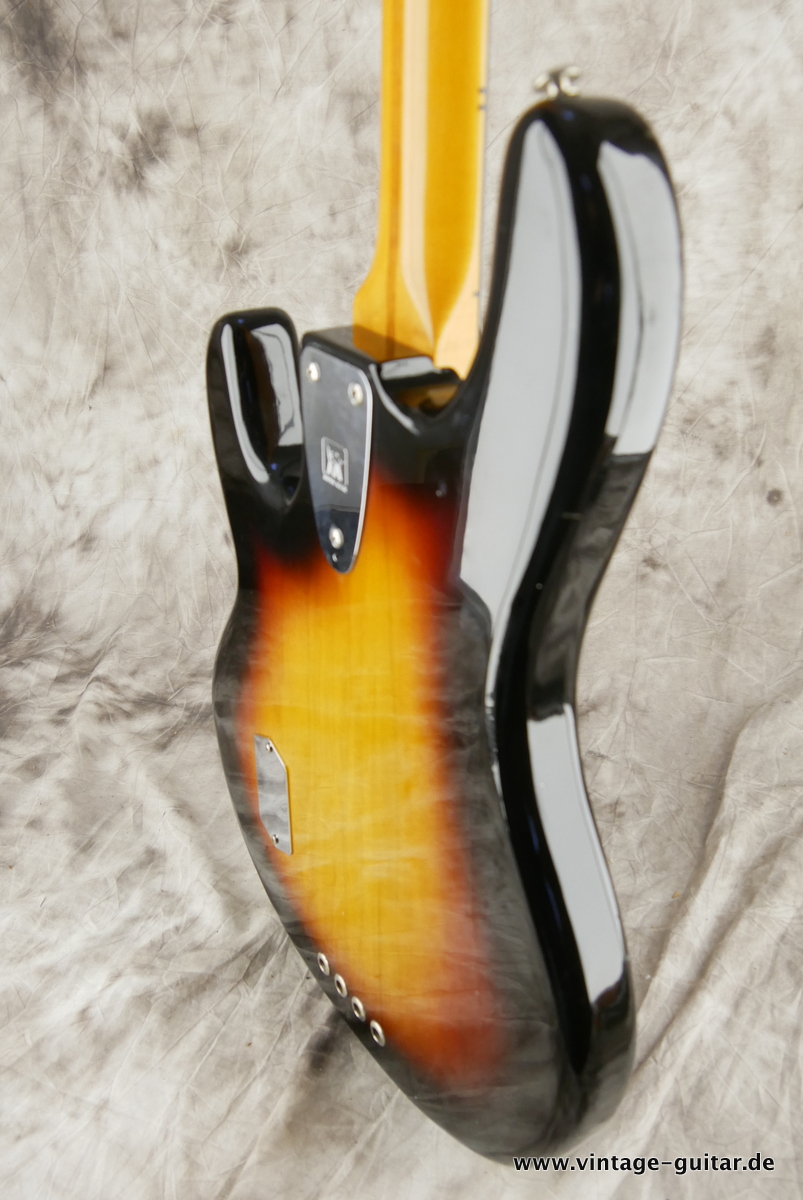 img/vintage/3751/MusicMan_Sting_Ray_Bass_sunburst_1980-008.JPG