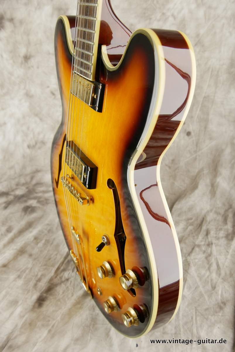 Epiphone_Sheraton_sunburst_1962_LE_2012-006.JPG