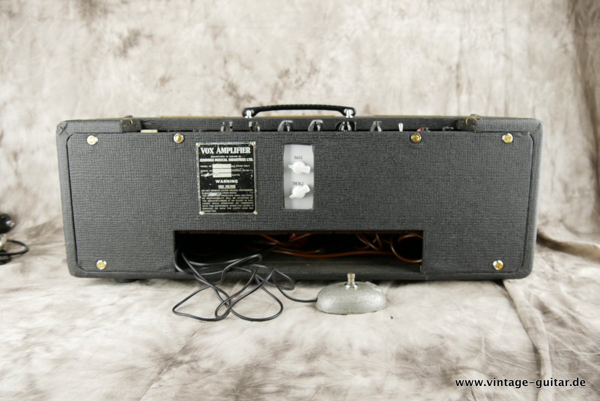 Vox-AC-30-Super-Twin-1963-003.JPG