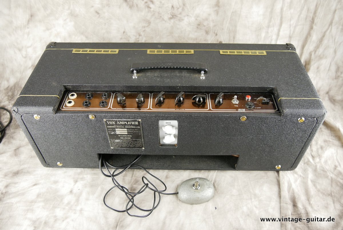 Vox-AC-30-Super-Twin-1963-004.JPG