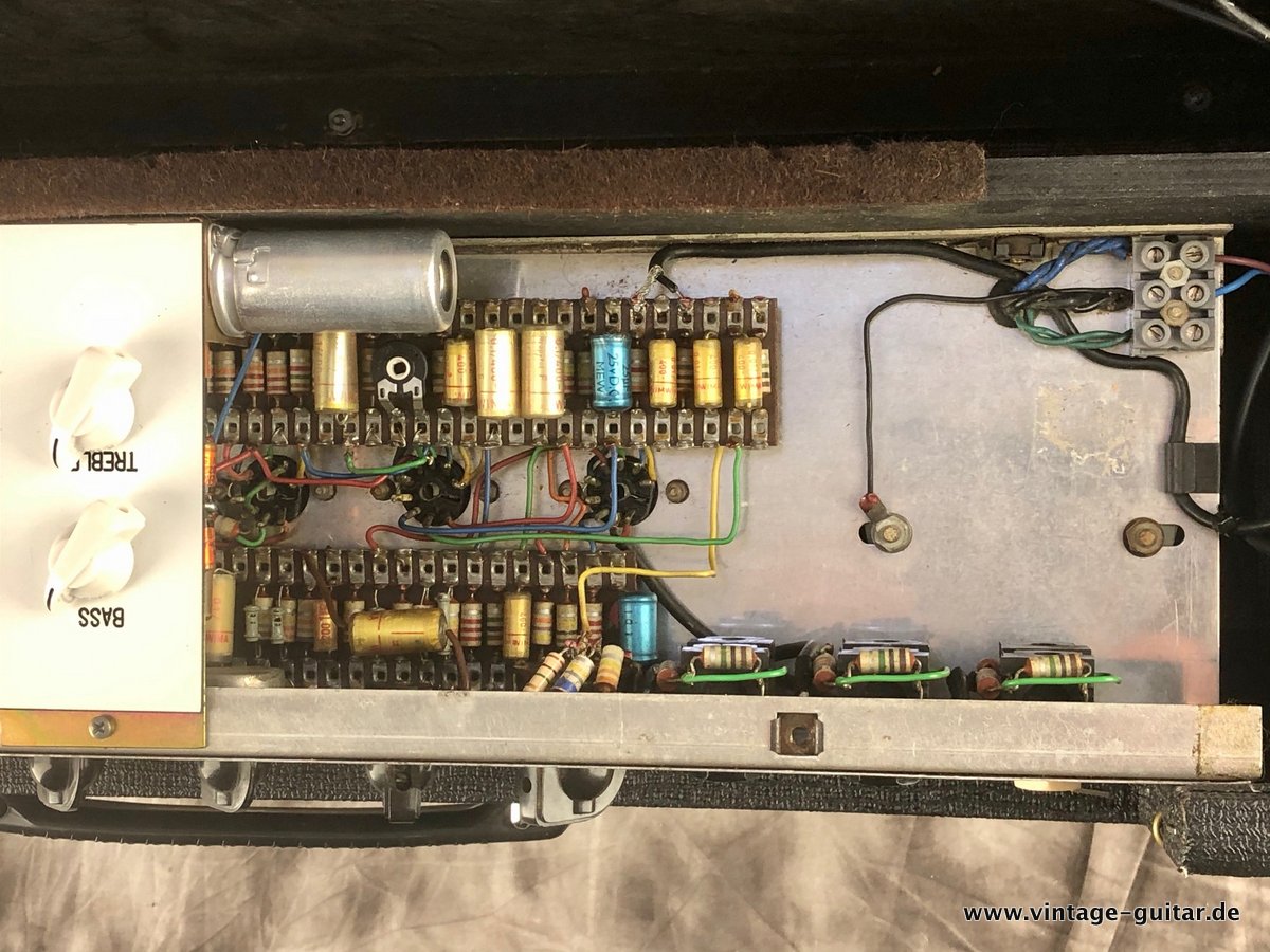 Vox-AC-30-Super-Twin-1963-006.jpg