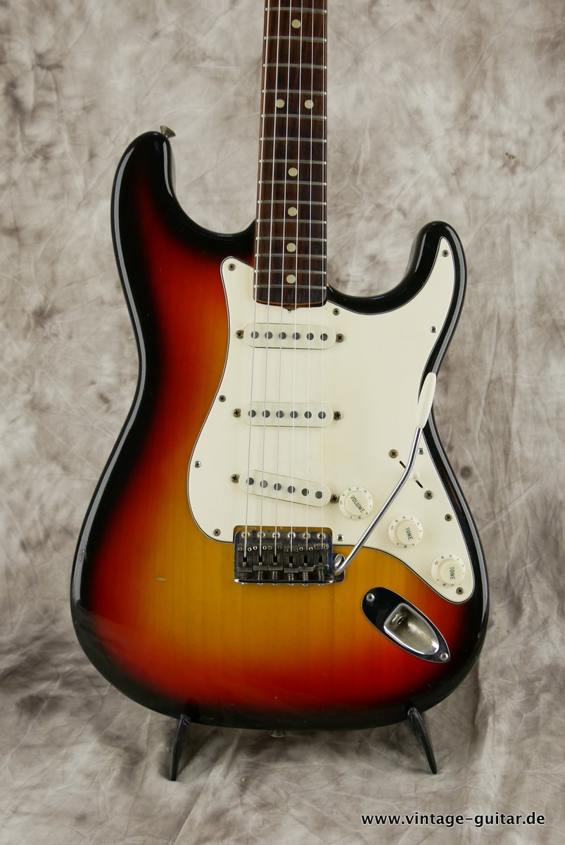 Fender_Stratocaster_1969-sunburst-002.JPG