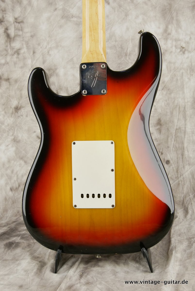 Fender_Stratocaster_1969-sunburst-004.JPG