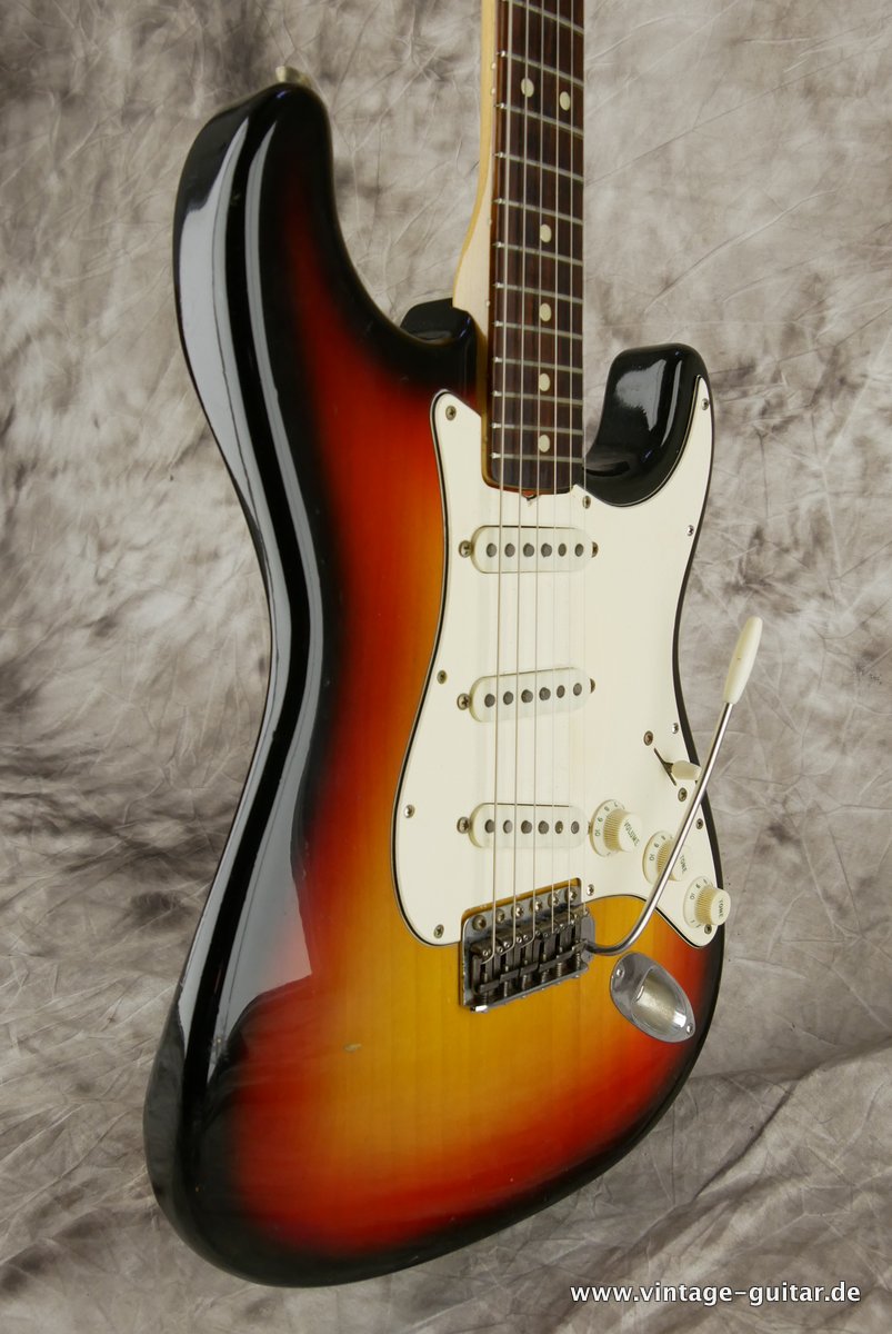 Fender_Stratocaster_1969-sunburst-005.JPG