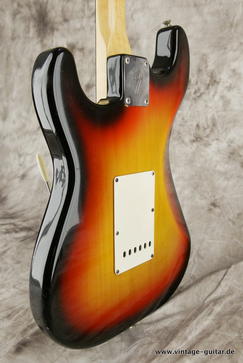 Fender_Stratocaster_1969-sunburst-007.JPG