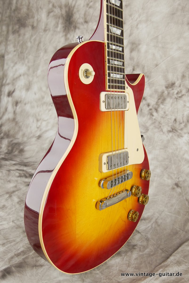 Gibson-Les-Paul-Deluxe-1981-005.JPG