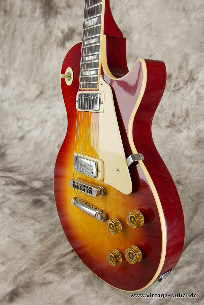 Gibson-Les-Paul-Deluxe-1981-006.JPG