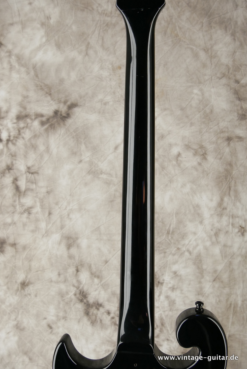 img/vintage/3780/Epiphone_SC_550_Scroll_black_1978-012.JPG
