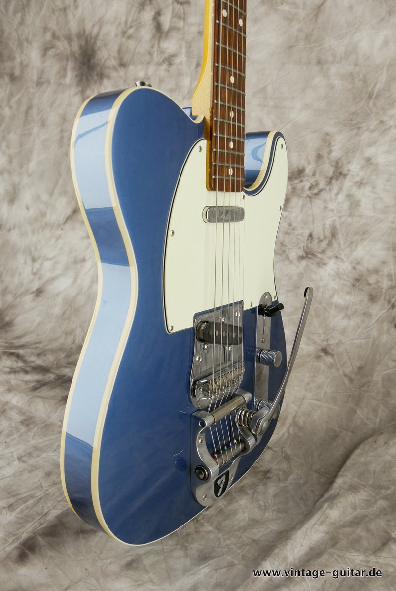 Fender-Telecaster-Custom-lake-placid-blue-Bigsby-2004-Japan-006.JPG