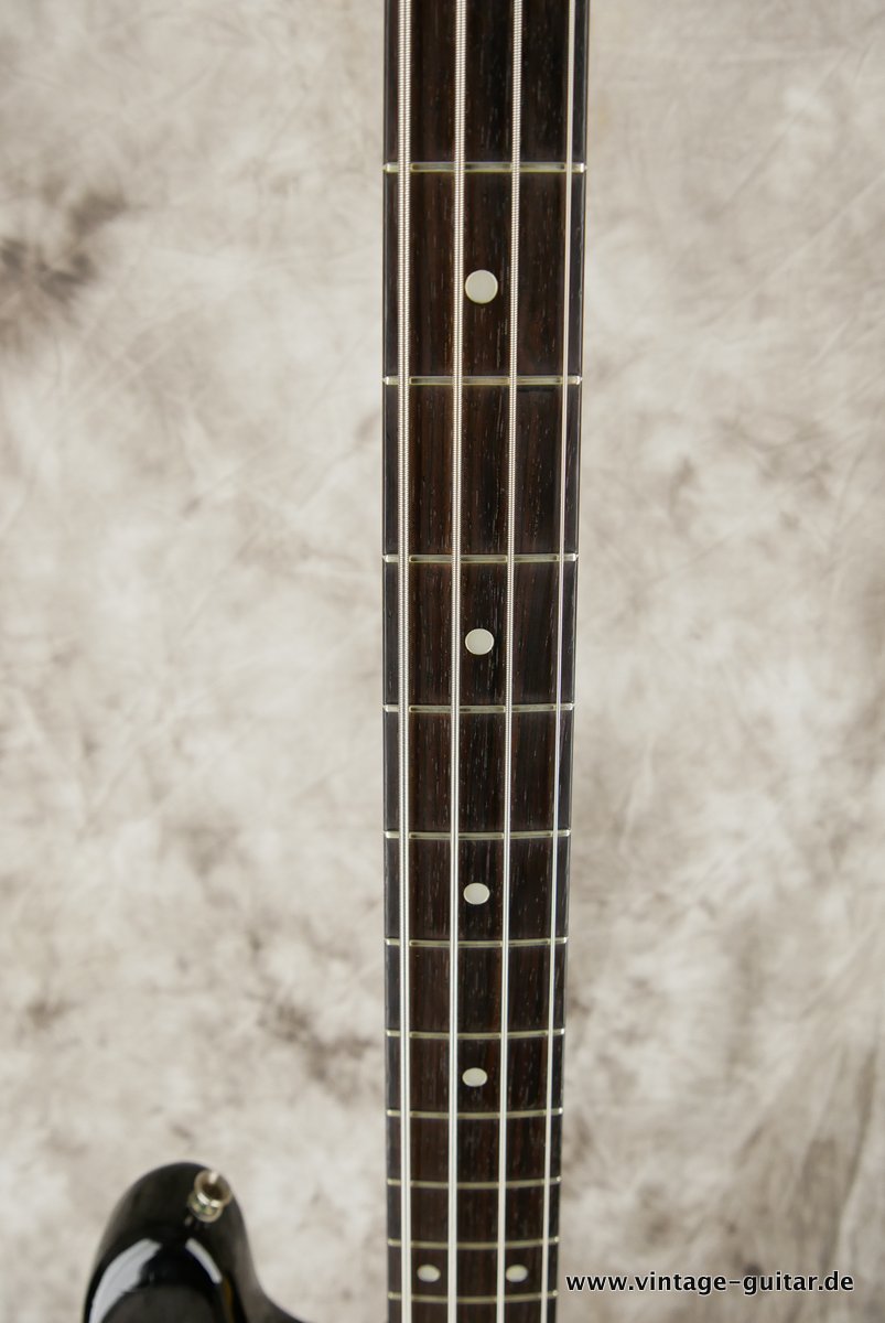 Fender-Jazz-Bass-1964-sunburst-011.JPG