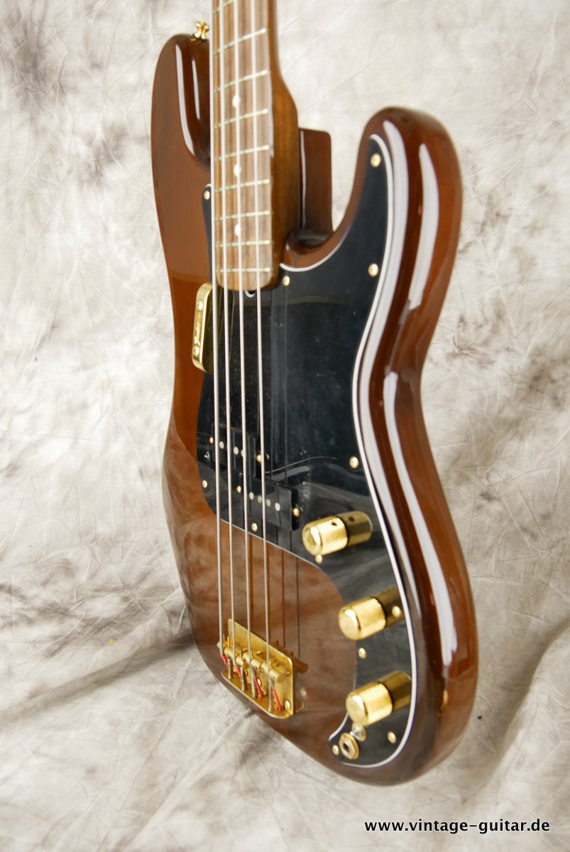 Fender-Precision-Special-walnut-bass-1982-005.JPG