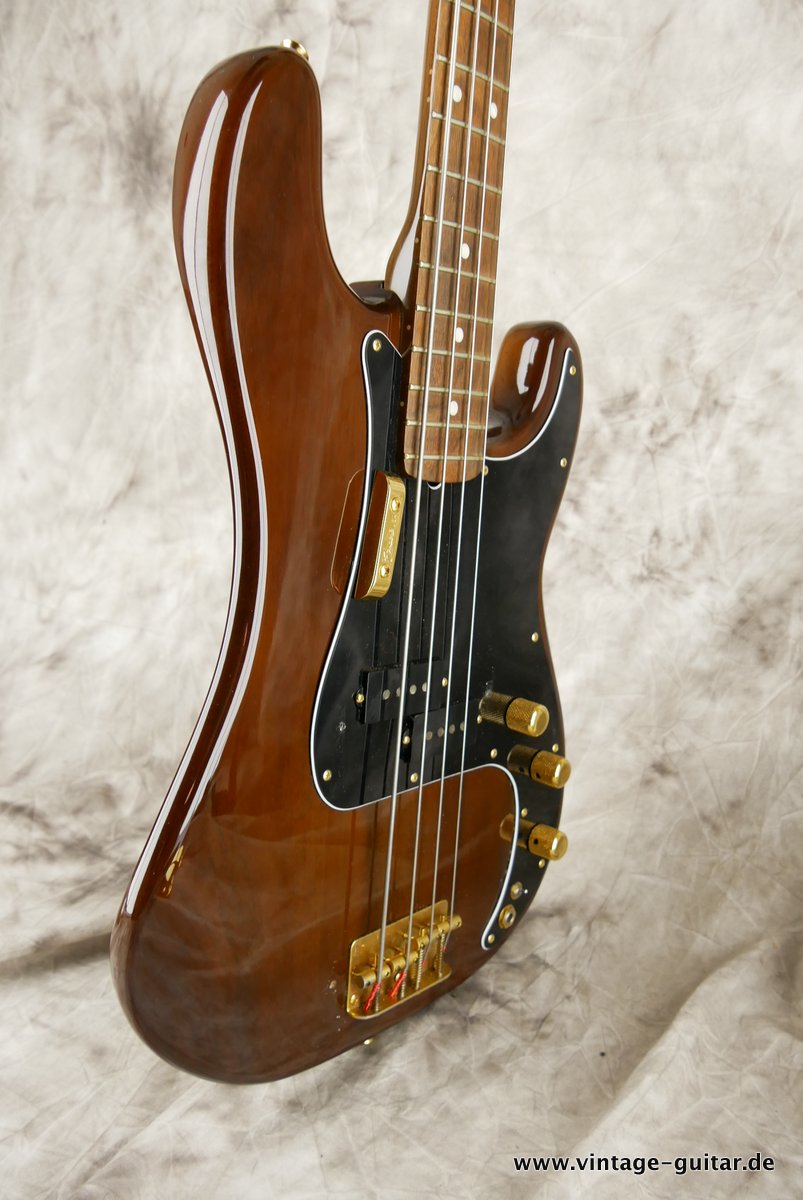 Fender-Precision-Special-walnut-bass-1982-006.JPG