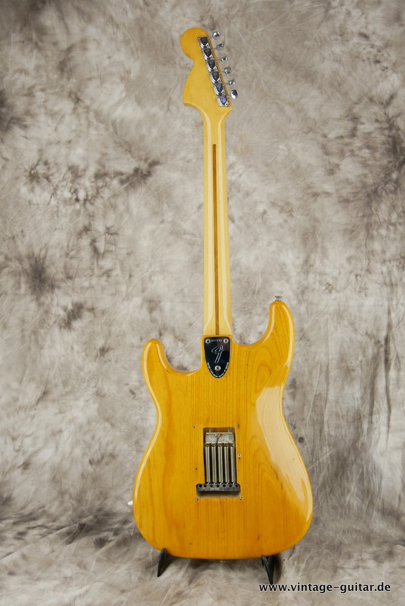 Fender-Stratocaster-Natural-1974-1975-003.JPG