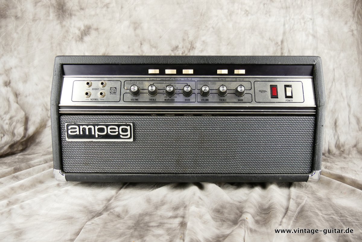 Ampeg-SVT-V9-1977-bass-top-001.JPG