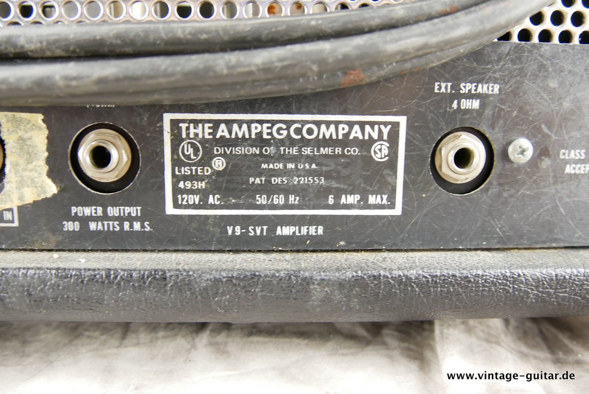 Ampeg-SVT-V9-1977-bass-top-005.JPG
