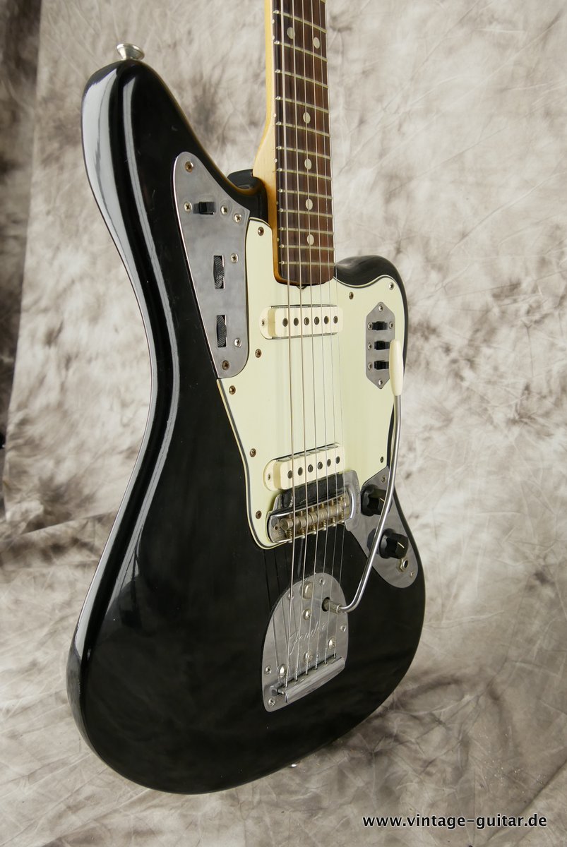 Fender_Jaguar_1965_black-005.JPG
