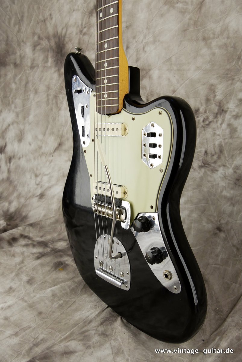 Fender_Jaguar_1965_black-006.JPG