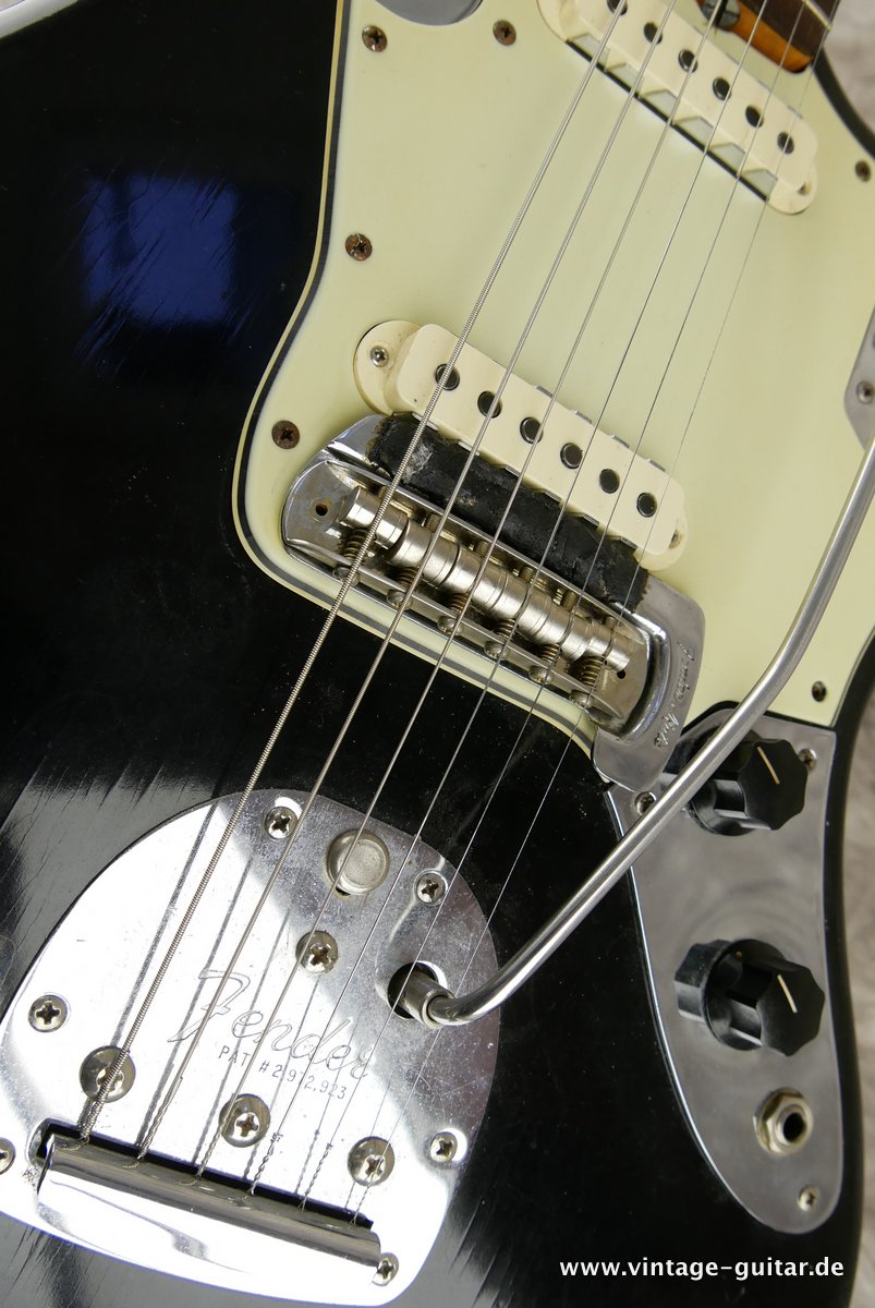 Fender_Jaguar_1965_black-017.JPG