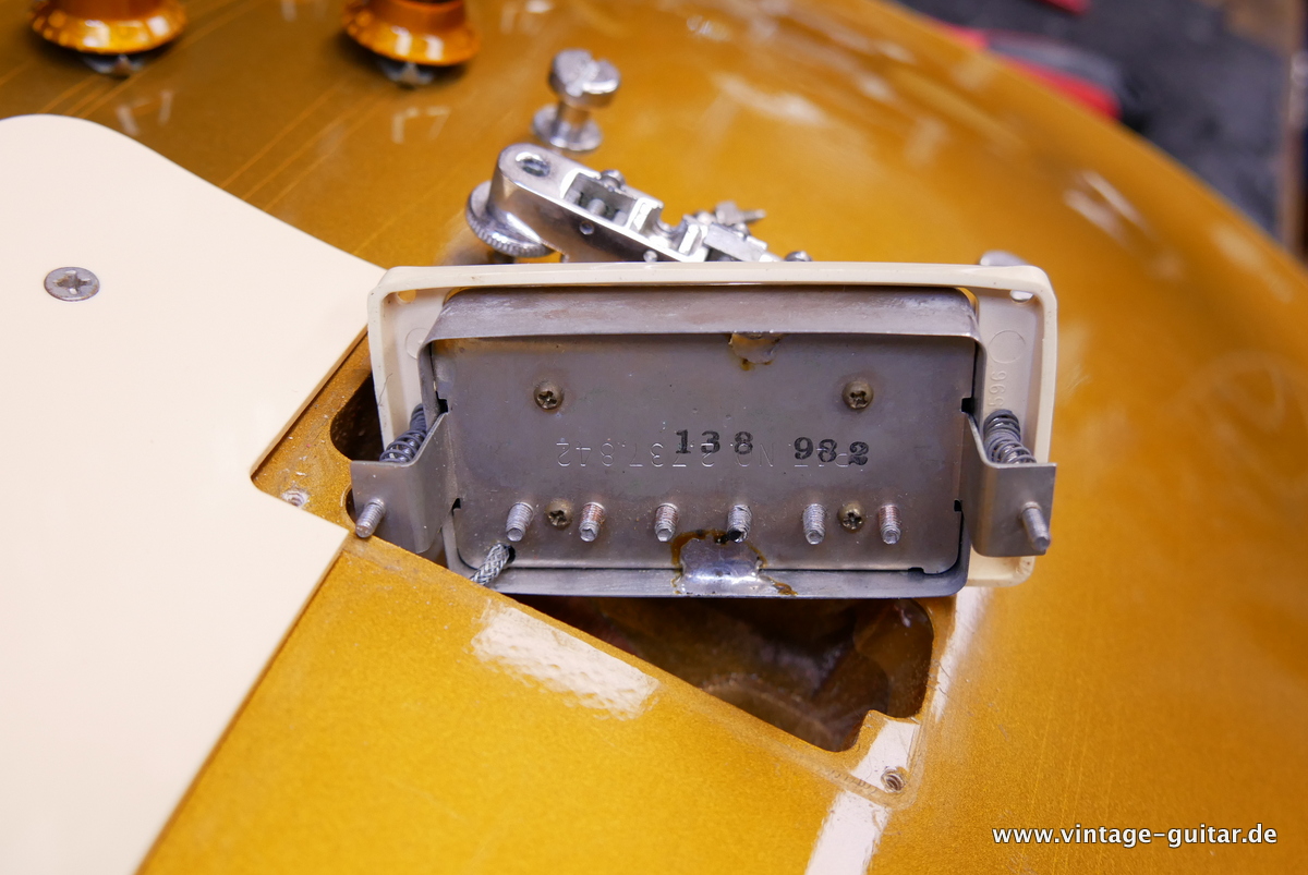 img/vintage/3811/Gibson_Les_Paul_30th_anniversary_goldtop_1982-014.JPG