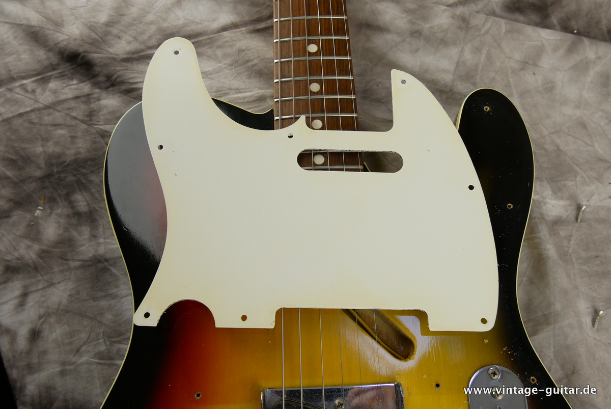 Fender_Telecaster_Custom_sunburst_1967-018.JPG