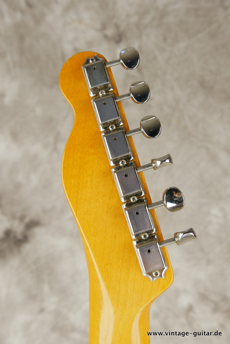 Fender_Telecaster_Custom_62_Vintage_RI_black_2008-010.JPG