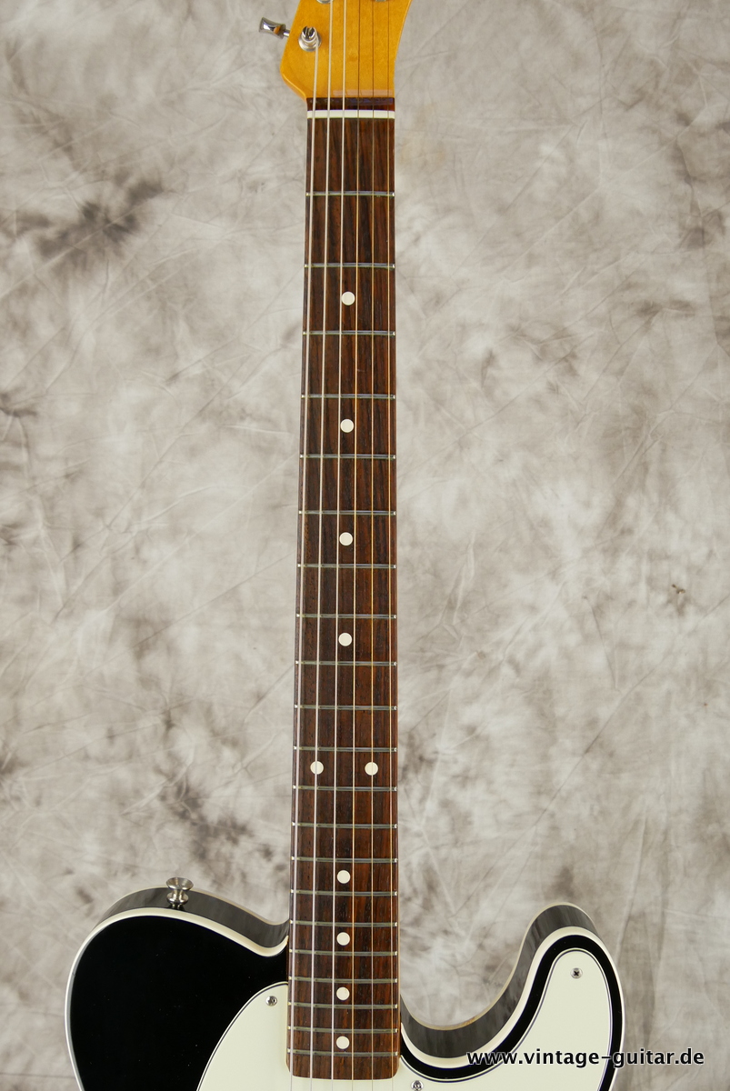 Fender_Telecaster_Custom_62_Vintage_RI_black_2008-011.JPG