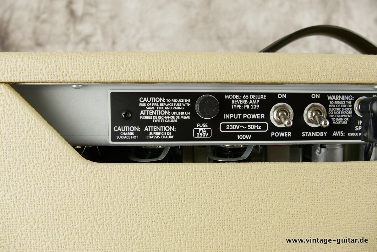 Fender_Deluxe_Reverb_RI_blonde_1994-007.JPG