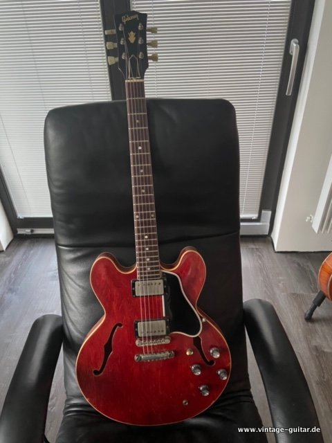 Gibson-ES-335-TD-1962-PAF-001.jpg