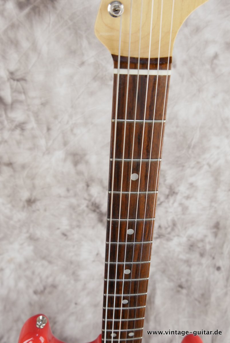 Fender-Stratocaster-1965-fiesta-red-reissue-011.JPG