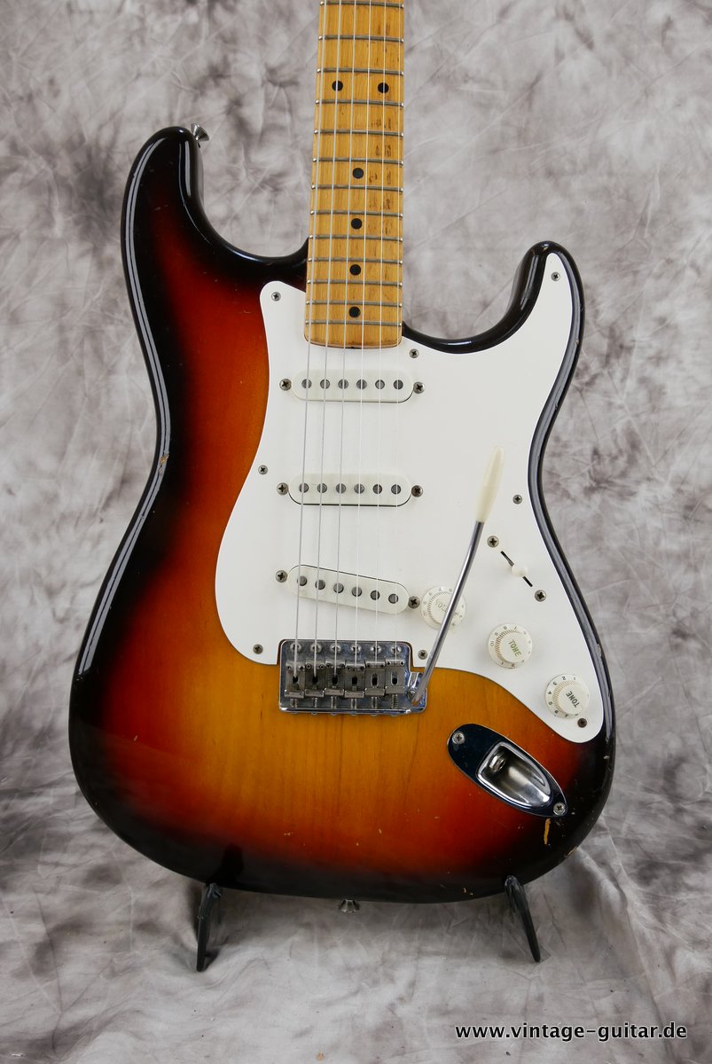 Fender-Stratocaster-1959-sunburst-maple-neck-002.JPG