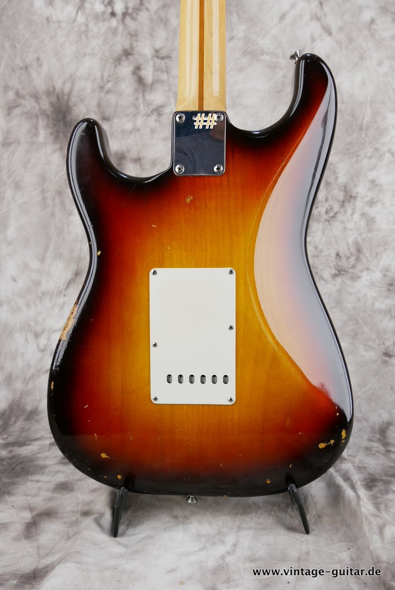 Fender-Stratocaster-1959-sunburst-maple-neck-004.JPG
