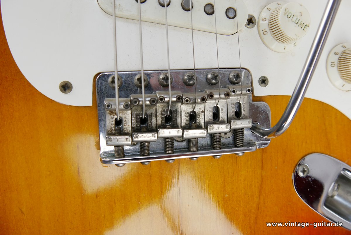 Fender-Stratocaster-1959-sunburst-maple-neck-009.JPG