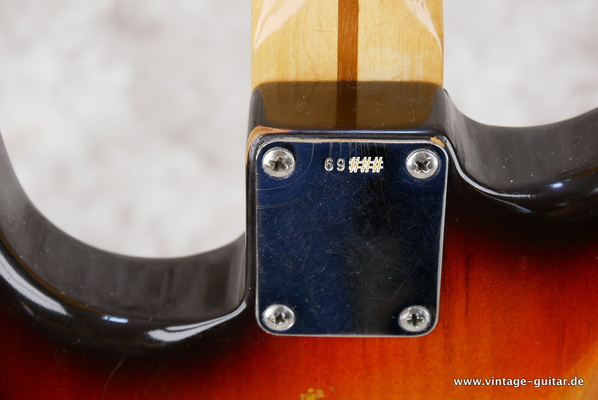 Fender-Stratocaster-1959-sunburst-maple-neck-010.JPG