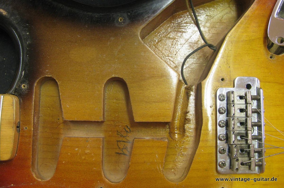 Fender-Stratocaster-1959-sunburst-maple-neck-036.JPG