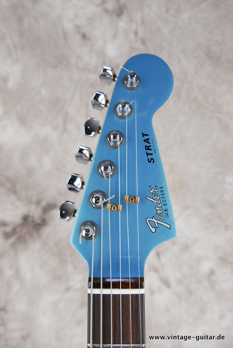 Fender-The-Strat-1980-lake-placid-blue-005.JPG