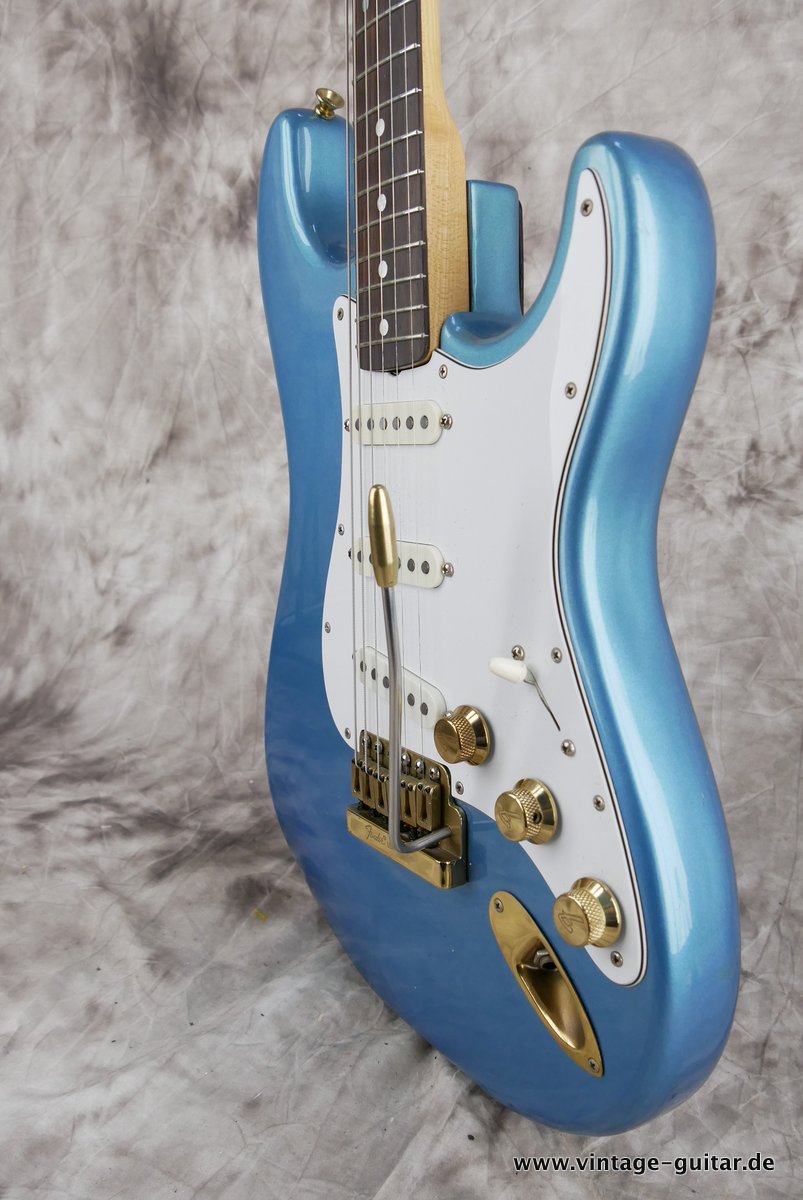 Fender-The-Strat-1980-lake-placid-blue-008.JPG