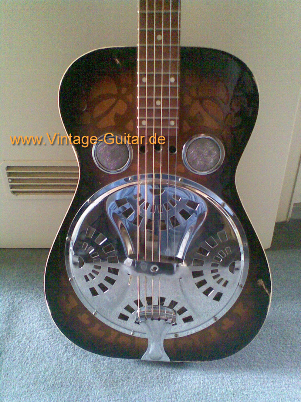 Dobro-Square-Neck-1.jpg