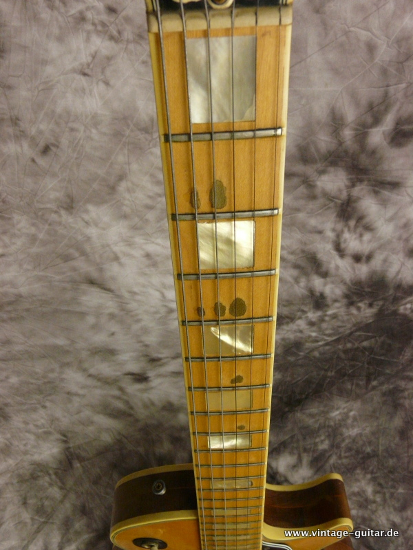 Gibson_Les_Paul-Custom-natural-maple-neck-1975-008.JPG
