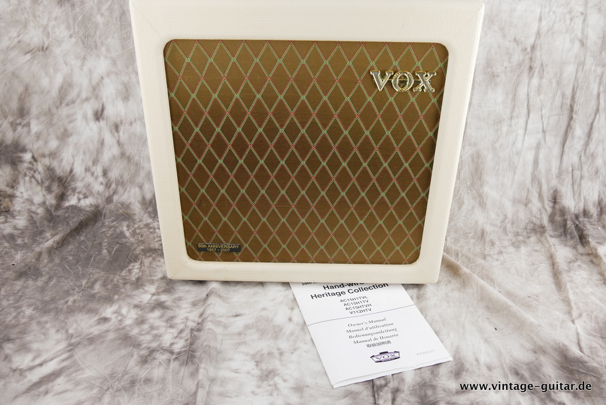 img/vintage/3895/Vox_AC_15_H1TV_white_2007-011.JPG