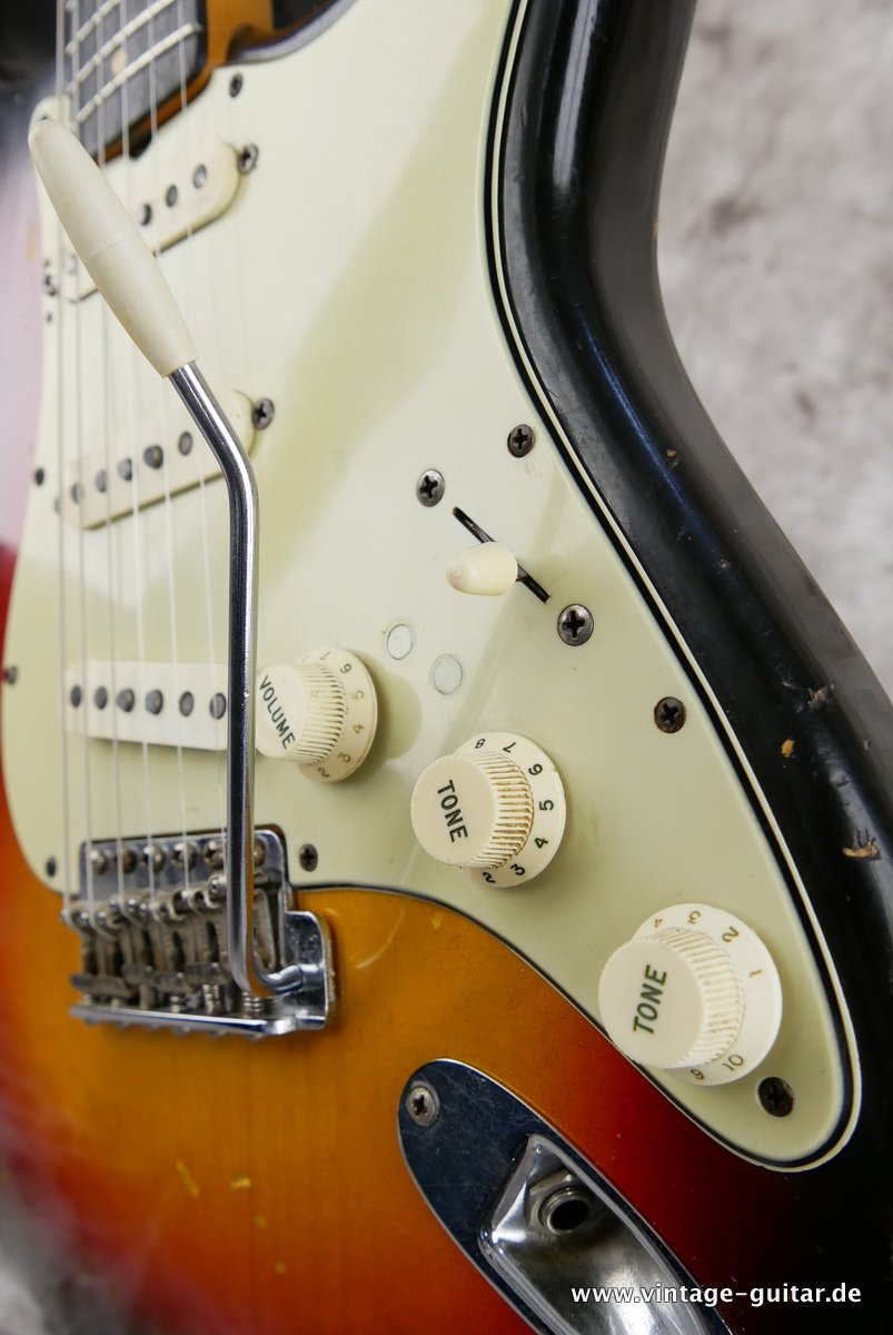 Fender-Stratocaster-1963-sunburst-016.JPG