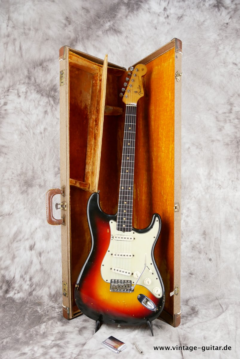 Fender-Stratocaster-1963-sunburst-018.JPG