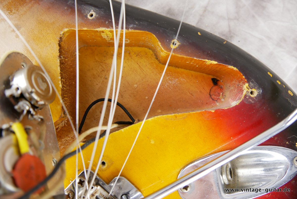 Fender-Stratocaster-1963-sunburst-036.JPG