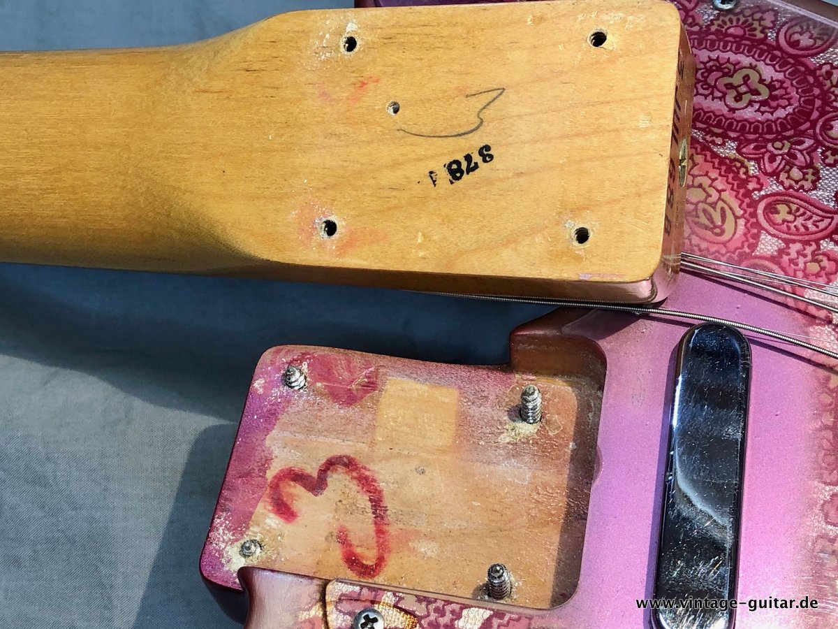 Fender-Telecaster-Pink-Paisley-1968-022.JPG
